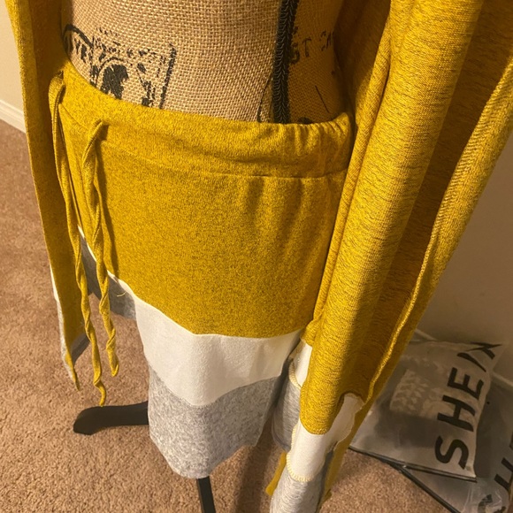 Cardigan Short set - Picture 5 of 7